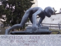 Denkmal Cresta-Rider