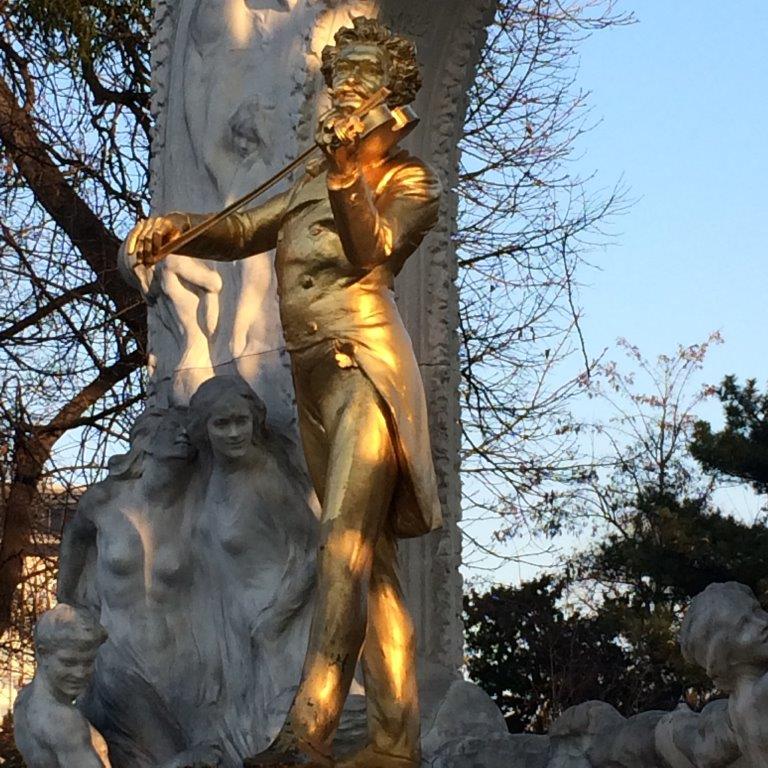 Johann-Strauß-Denkmal Johann-Strauß-Denkmal