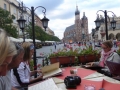 in einem Cafe auf dem Hauptplatz in Krakau