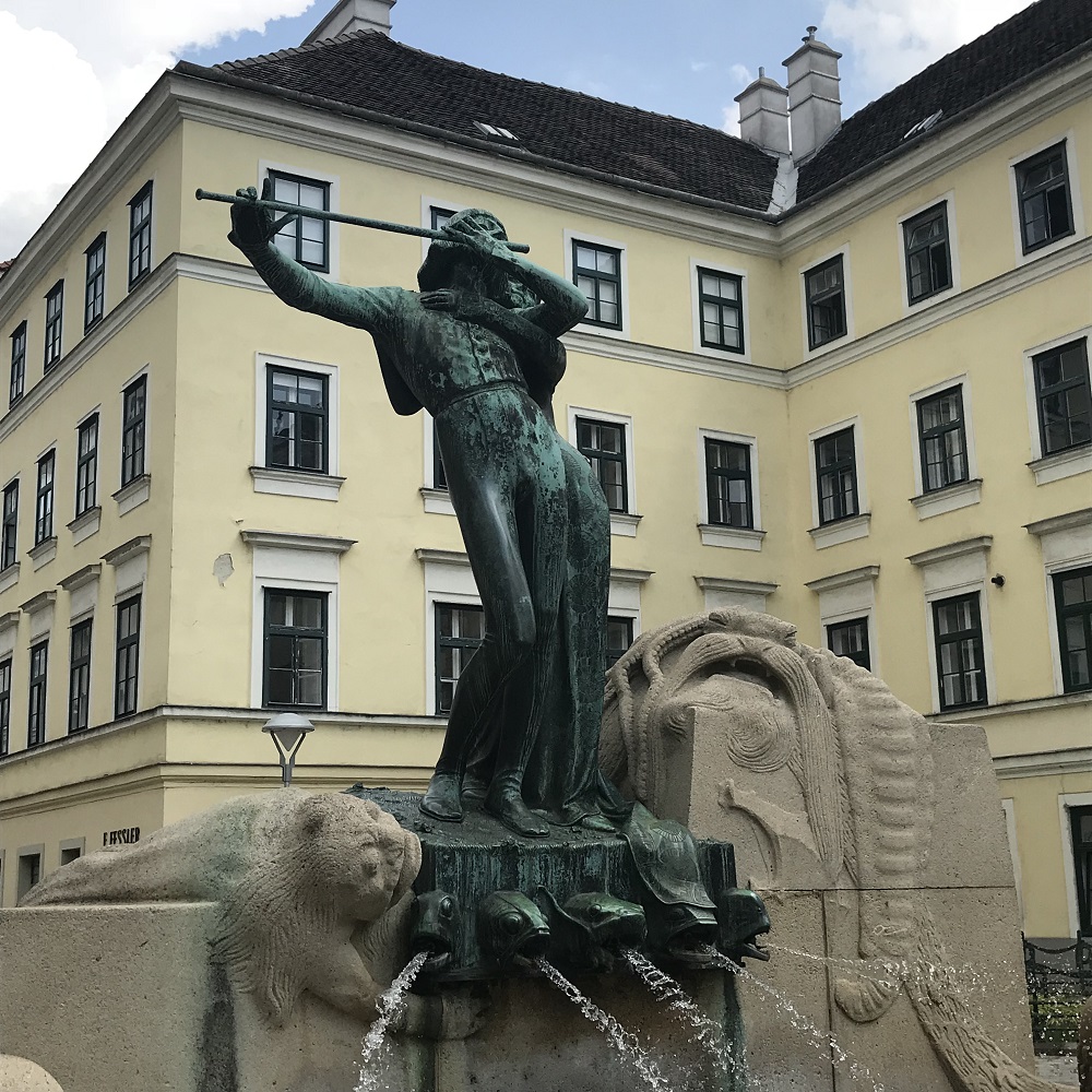 Zauberflötenbrunnen